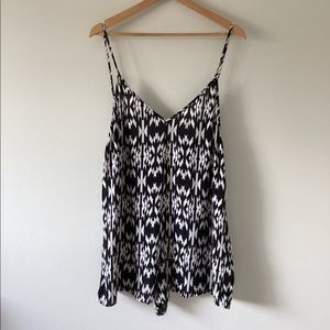 Victoria’s Secret Beach Romper | Black and White Print | size L